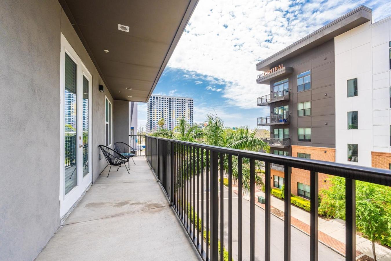 Apartmán Tropicana Field 2 Bed In Dwtwn With Free Parking St. Petersburg Exteriér fotografie