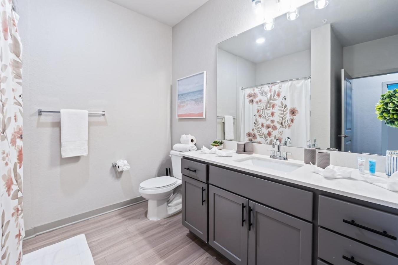 Apartmán Tropicana Field 2 Bed In Dwtwn With Free Parking St. Petersburg Exteriér fotografie