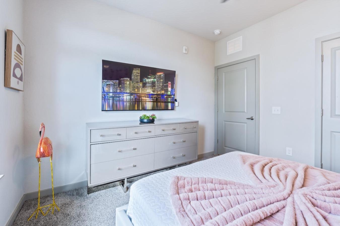 Apartmán Tropicana Field 2 Bed In Dwtwn With Free Parking St. Petersburg Exteriér fotografie