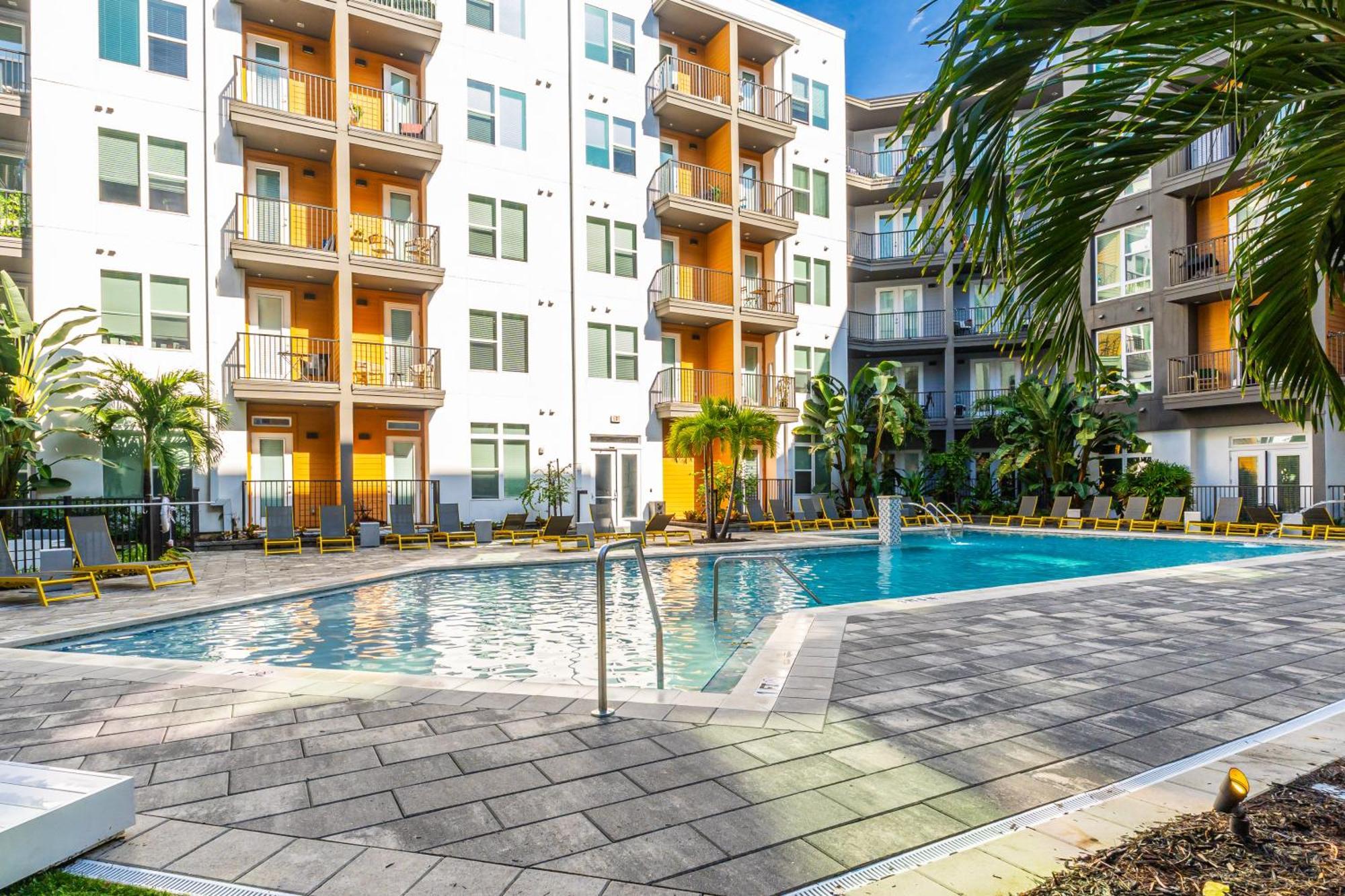 Apartmán Tropicana Field 2 Bed In Dwtwn With Free Parking St. Petersburg Exteriér fotografie