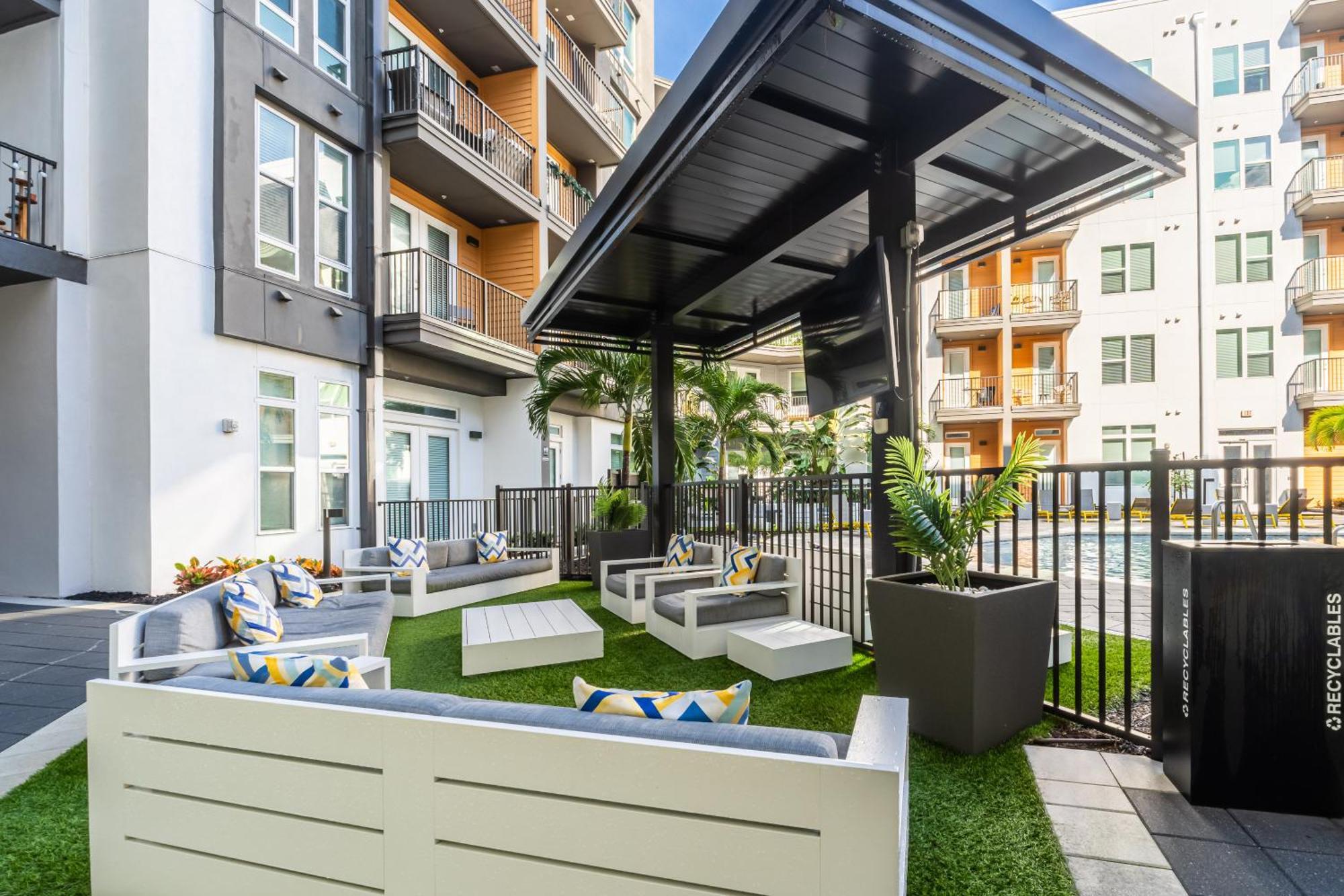 Apartmán Tropicana Field 2 Bed In Dwtwn With Free Parking St. Petersburg Exteriér fotografie